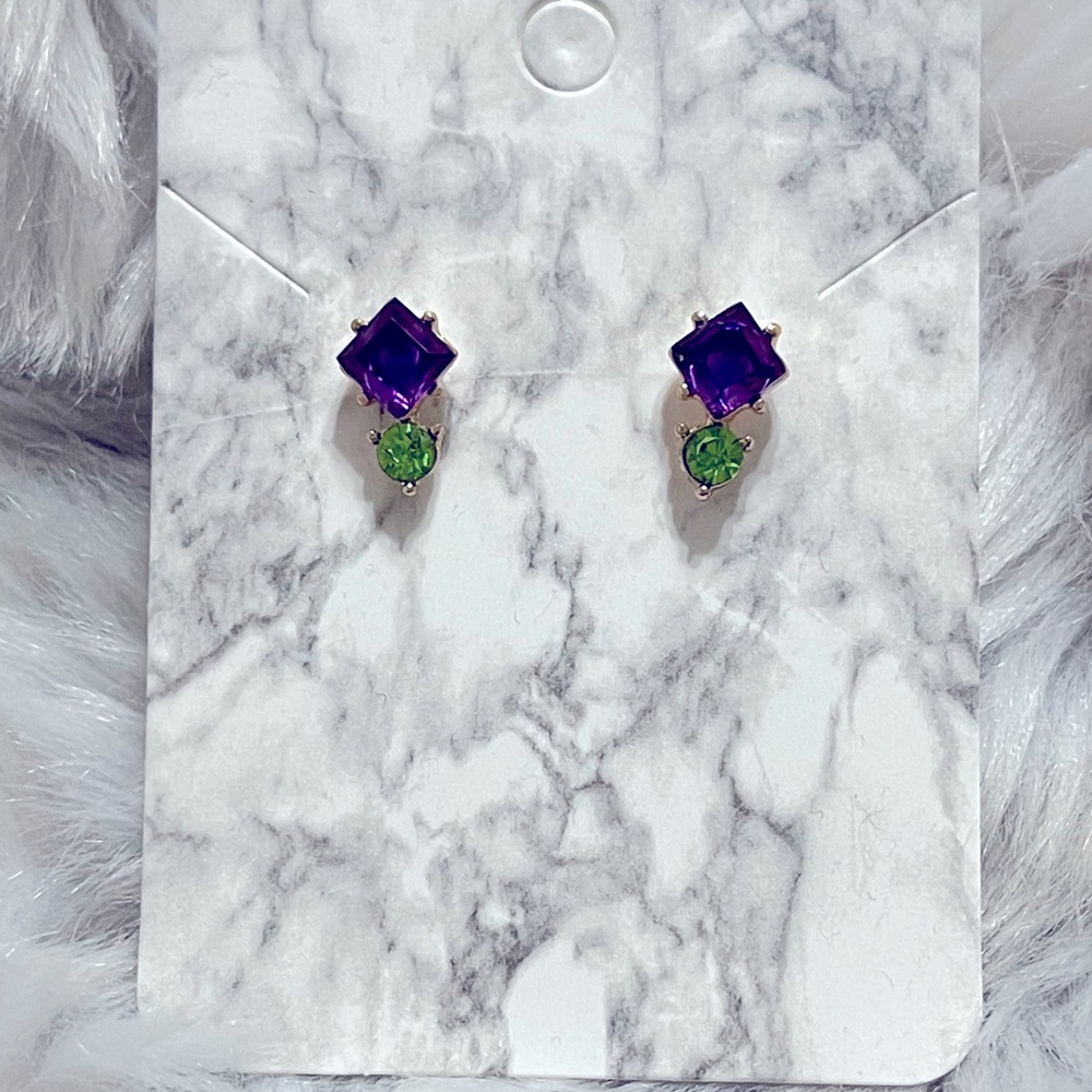 Earrings/Studs
